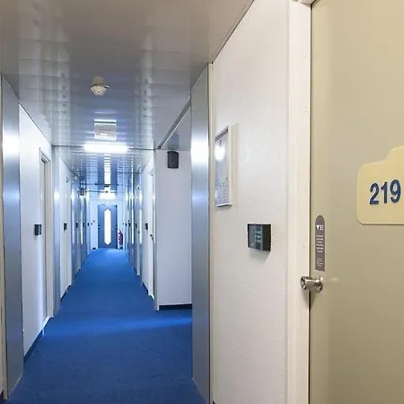 Ibis Budget Marne La Vallee מלון שלה